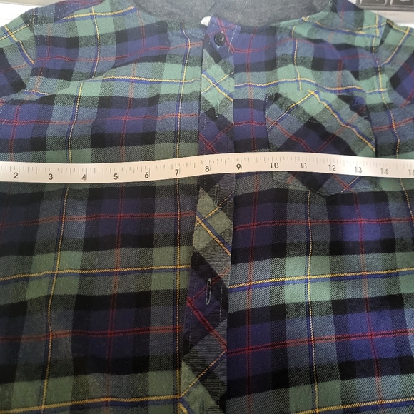 💥4 for $30💥 Survival Gear boy's button-up shirt with hood size LG 12-14 - Picture 5 of 8